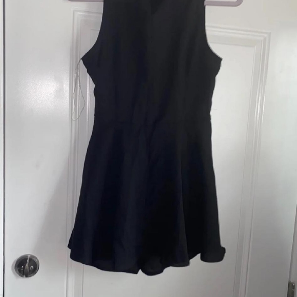 Forever 21 black romper S - Picture 6 of 6